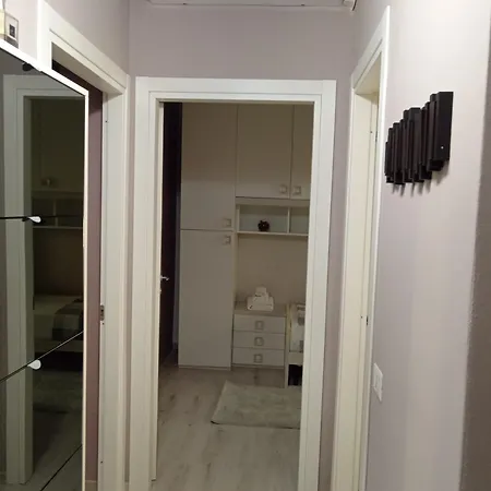Apartment Mari Mari *